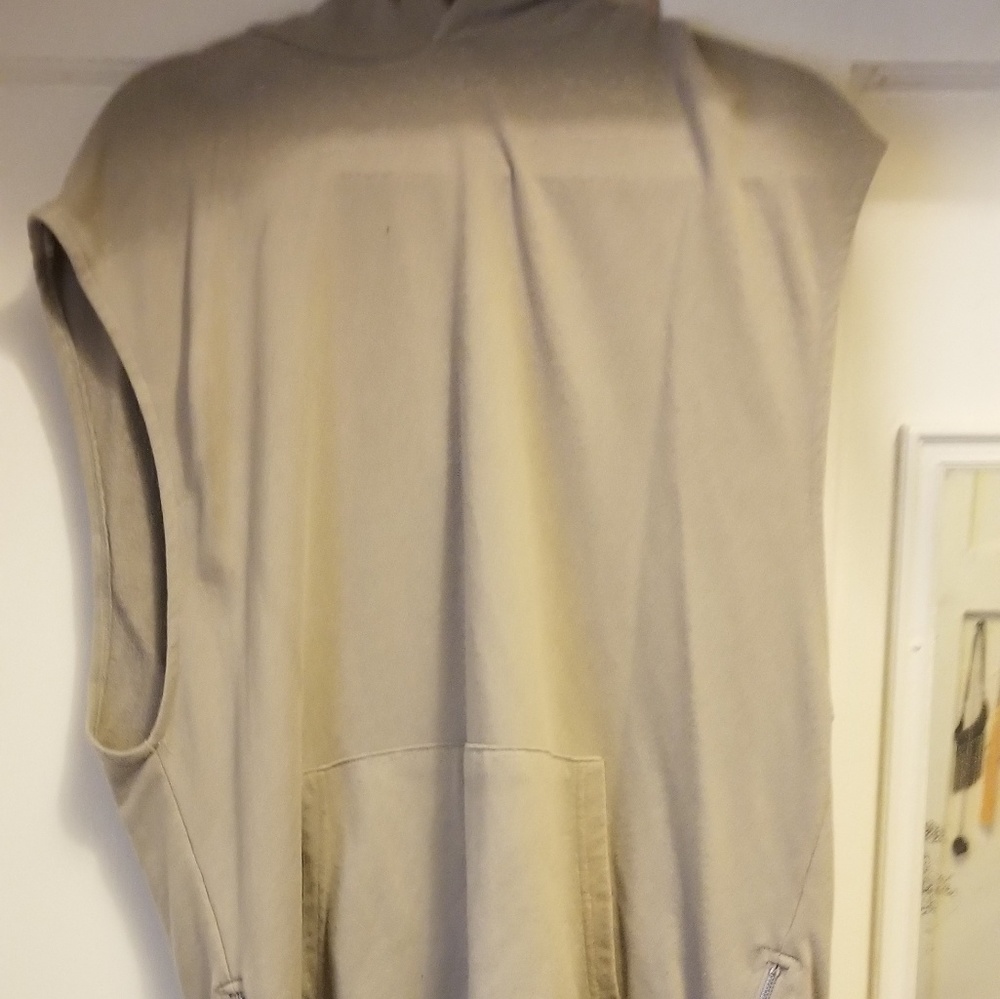 Sleeveless Pullover Hoodie